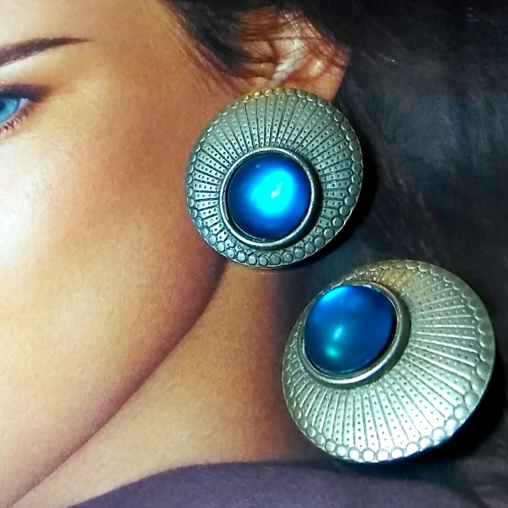 Vintage Teal CLIP Earrings - Picture 3 of 5